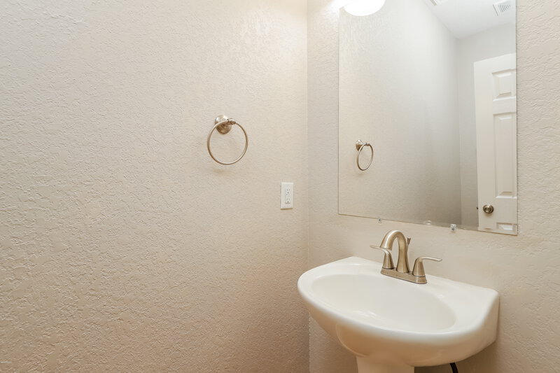 2,630/Mo, 3620 Cherokee Winds Selma, TX 78154 Bathroom View 2