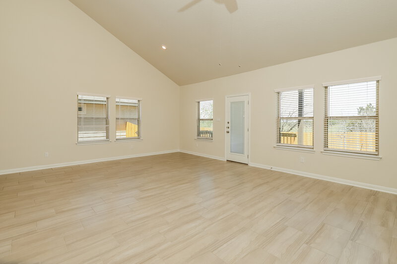 2,335/Mo, 528 Shelton Pass Cibolo, TX 78108 Living Room View 2