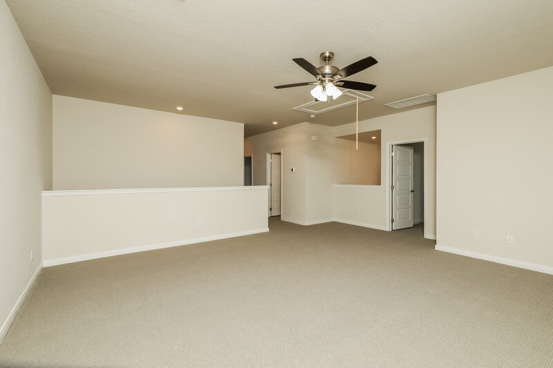 2,335/Mo, 528 Shelton Pass Cibolo, TX 78108 Family Room View