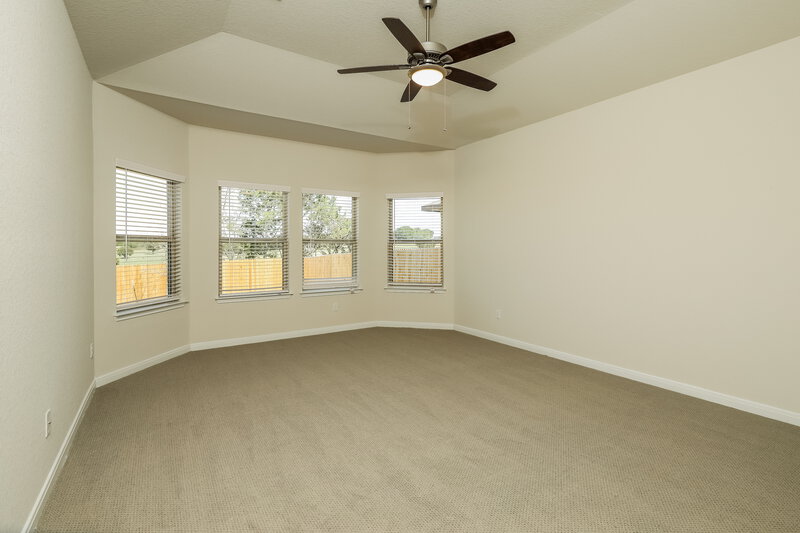 2,335/Mo, 528 Shelton Pass Cibolo, TX 78108 Main Bedroom View