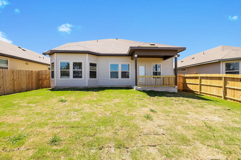 2,335/Mo, 528 Shelton Pass Cibolo, TX 78108 Rear View