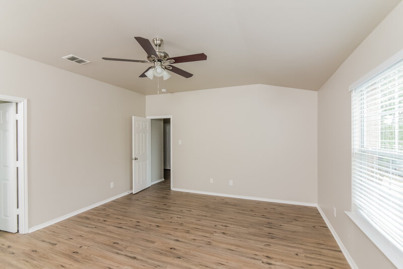 2,060/Mo, 10814 Pony Mesa San Antonio, TX 78254 Main Bedroom View 2