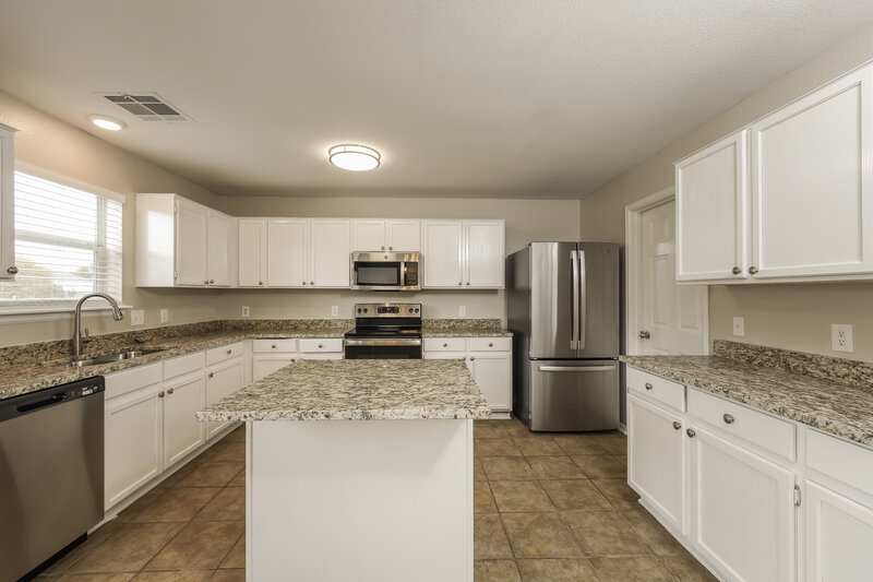 1,770/Mo, 3522 Blue Topaz San Antonio, TX 78245 Kitchen View