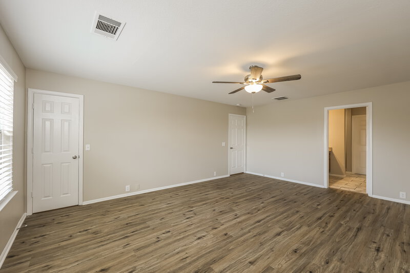 1,770/Mo, 3522 Blue Topaz San Antonio, TX 78245 Main Bedroom View 2