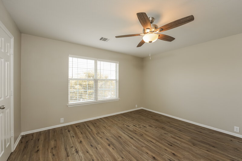 1,770/Mo, 3522 Blue Topaz San Antonio, TX 78245 Bedroom View 4