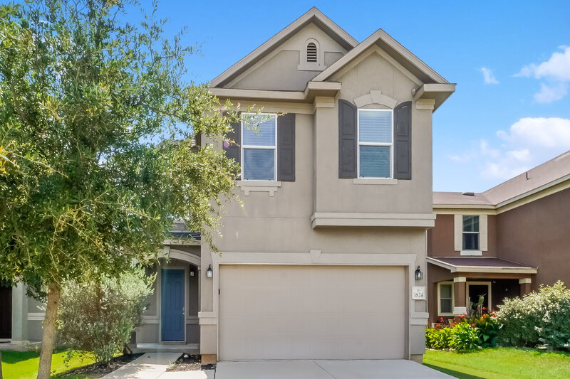2,495/Mo, 3824 Legend Pond New Braunfels, TX 78130 Front View 3