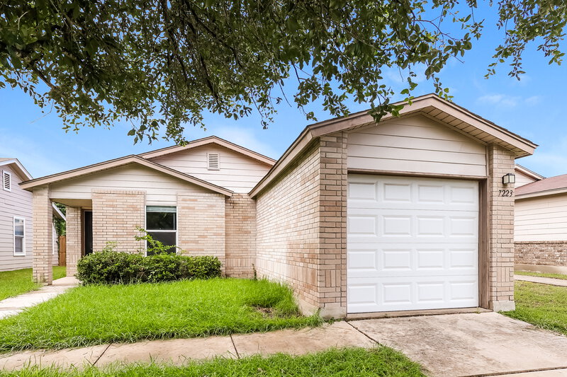1,510/Mo, 7223 Archers Coach San Antonio, TX 78244 External View
