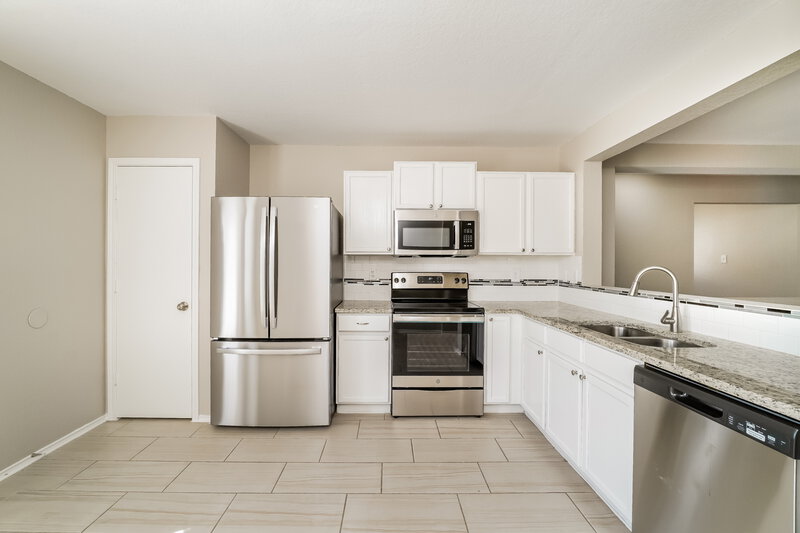 1,540/Mo, 7223 Archers Coach San Antonio, TX 78244 Kitchen View