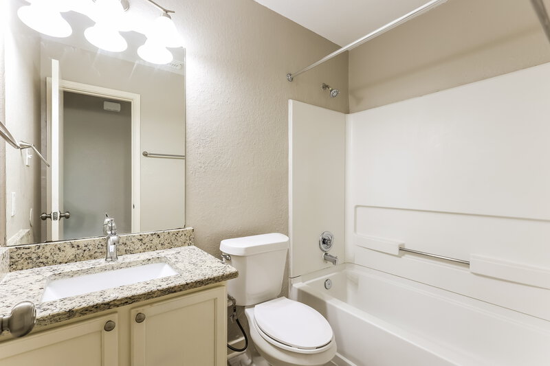 1,510/Mo, 7223 Archers Coach San Antonio, TX 78244 Bathroom View