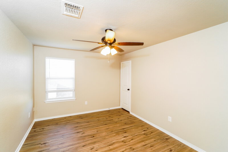 2,300/Mo, 116 Hinge Chase Cibolo, TX 78108 Bedroom View 2