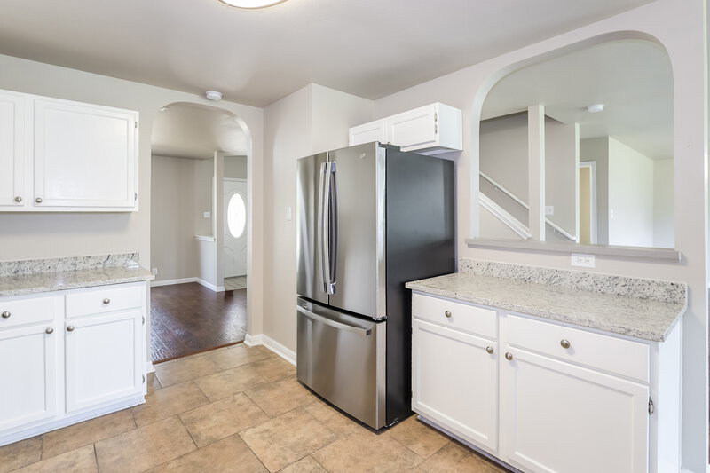 1,970/Mo, 816 Cub Path San Antonio, TX 78251 Kitchen View 2