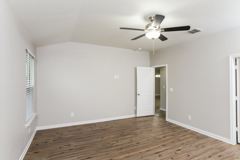 2,135/Mo, 2028 Atticus Dr San Antonio, TX 78245 Main Bedroom View 2