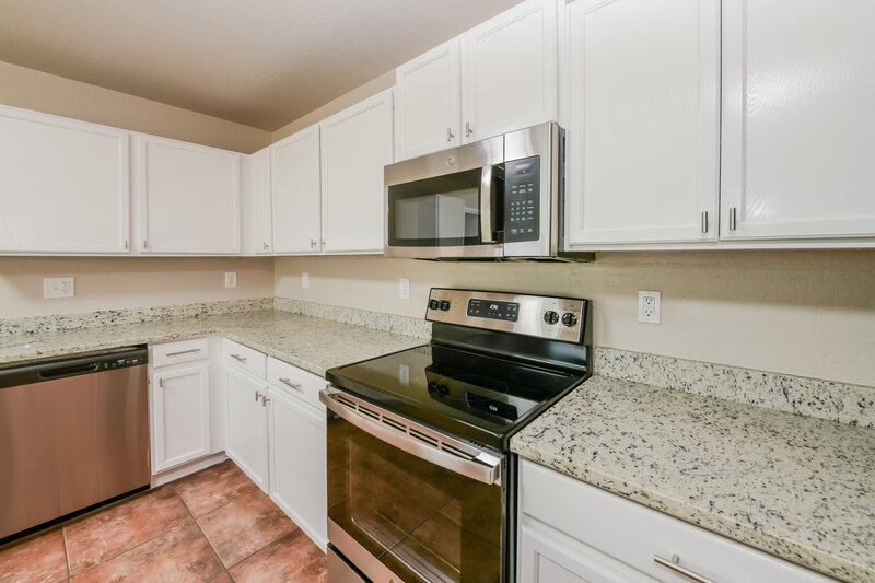 1,735/Mo, 506 Empresario Dr San Antonio, TX 78253 Kitchen View 2