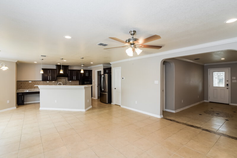 1,795/Mo, 13422 Solar Crst San Antonio, TX 78245 Living Room View