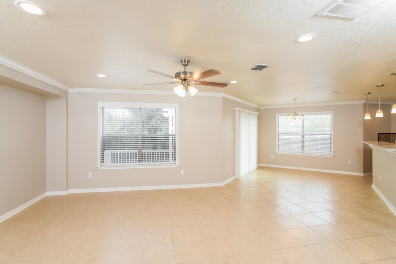 1,795/Mo, 13422 Solar Crst San Antonio, TX 78245 Living Room View 2
