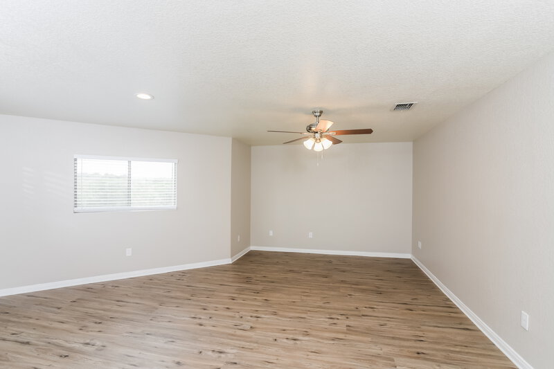 1,795/Mo, 13422 Solar Crst San Antonio, TX 78245 Main Bedroom View