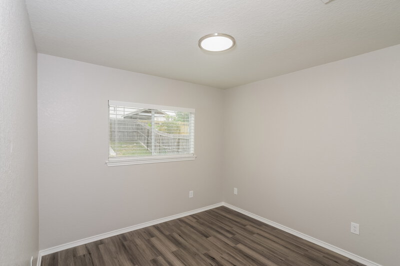 1,960/Mo, 10931 Soogan Trl San Antonio, TX 78245 Bedroom View