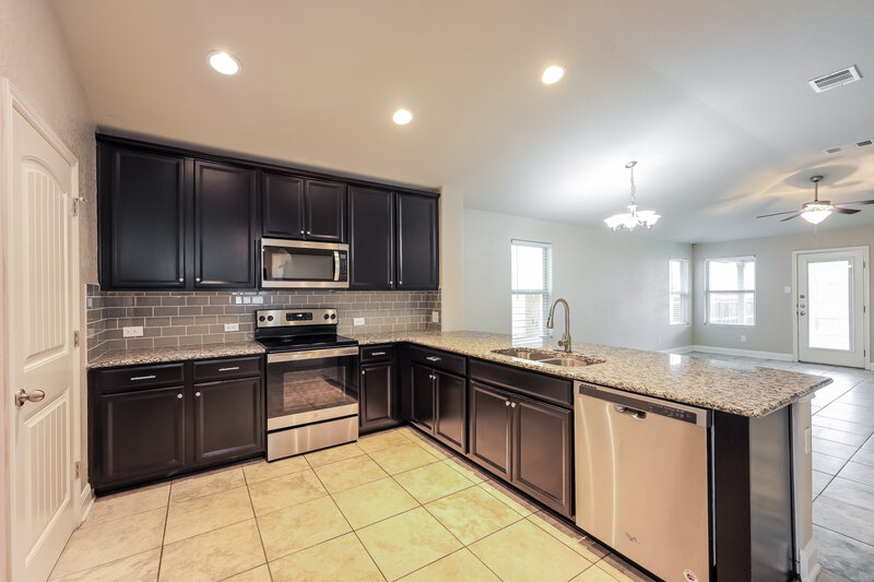 1,630/Mo, 11322 Charismatic San Antonio, TX 78245 Kitchen View