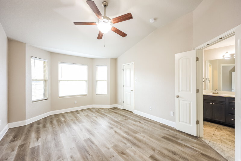 1,630/Mo, 11322 Charismatic San Antonio, TX 78245 Main Bedroom View