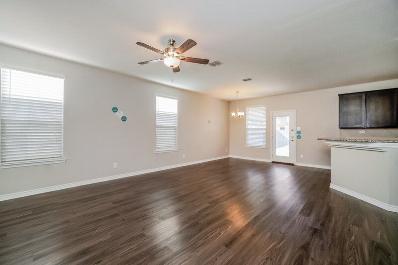 1,870/Mo, 3952 Gentle Mdw New Braunfels, TX 78130 Living Room View 2