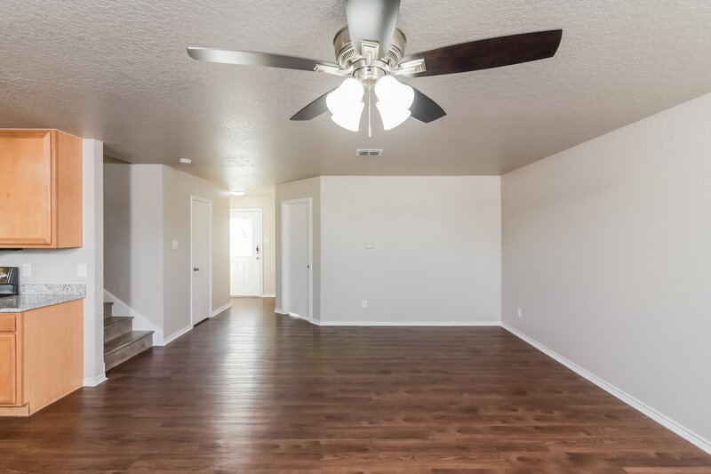 0/Mo, 217 Hinge Loop Cibolo, TX 78108 Living Room View