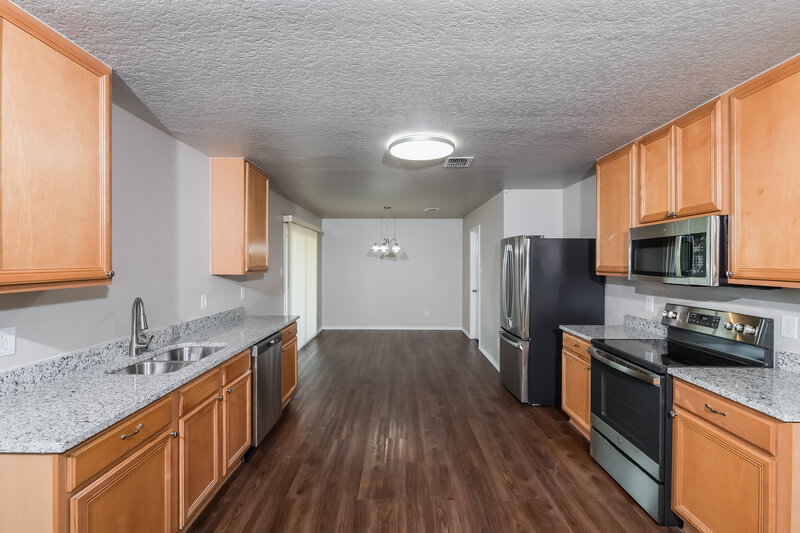 0/Mo, 217 Hinge Loop Cibolo, TX 78108 Kitchen View