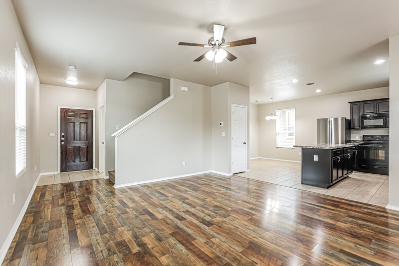 1,890/Mo, 10114 Castello Cyn San Antonio, TX 78254 Living Room View 2