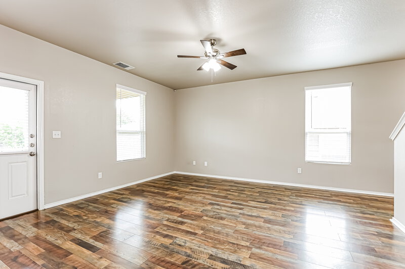 1,890/Mo, 10114 Castello Cyn San Antonio, TX 78254 Living Room View 3