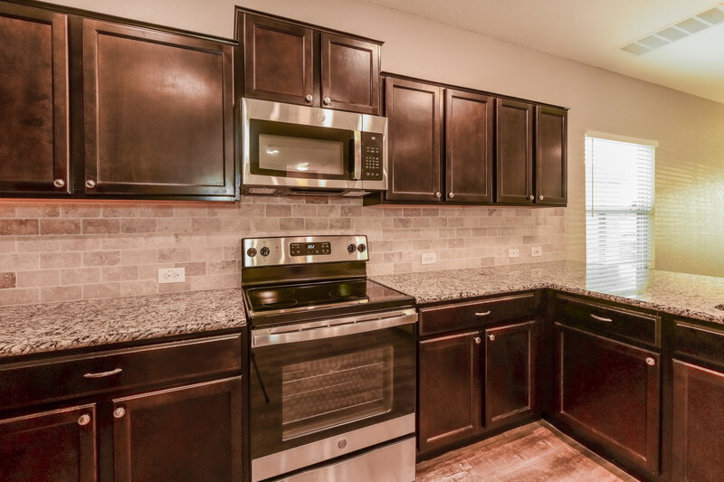 0/Mo, 10219 Waverunner Converse, TX 78109 Kitchen View 2