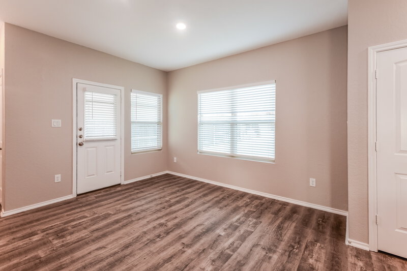 0/Mo, 10219 Waverunner Converse, TX 78109 Bedroom View