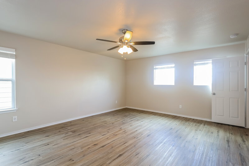 2,330/Mo, 10103 Reyes Hts San Antonio, TX 78254 Main Bedroom View 2