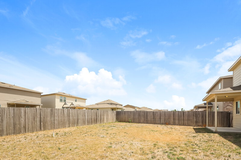 2,330/Mo, 10103 Reyes Hts San Antonio, TX 78254 Rear View 2