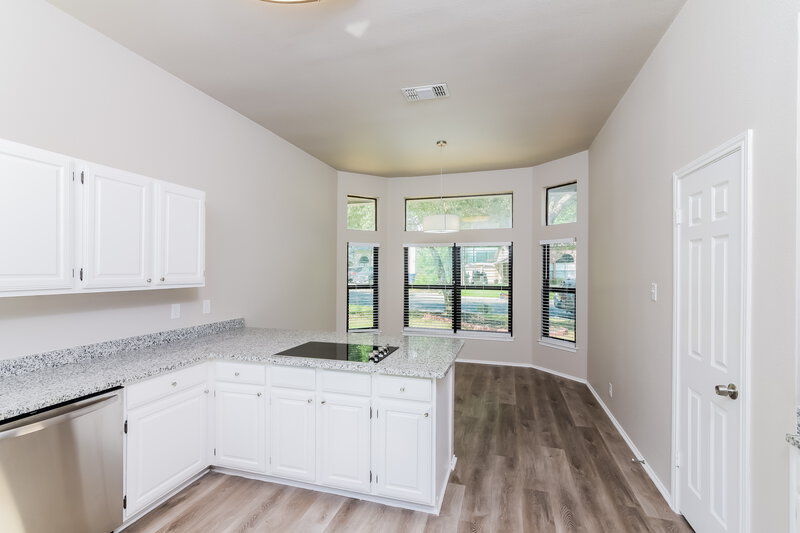 2,355/Mo, 9710 Spring Harvest San Antonio, TX 78254 Kitchen View