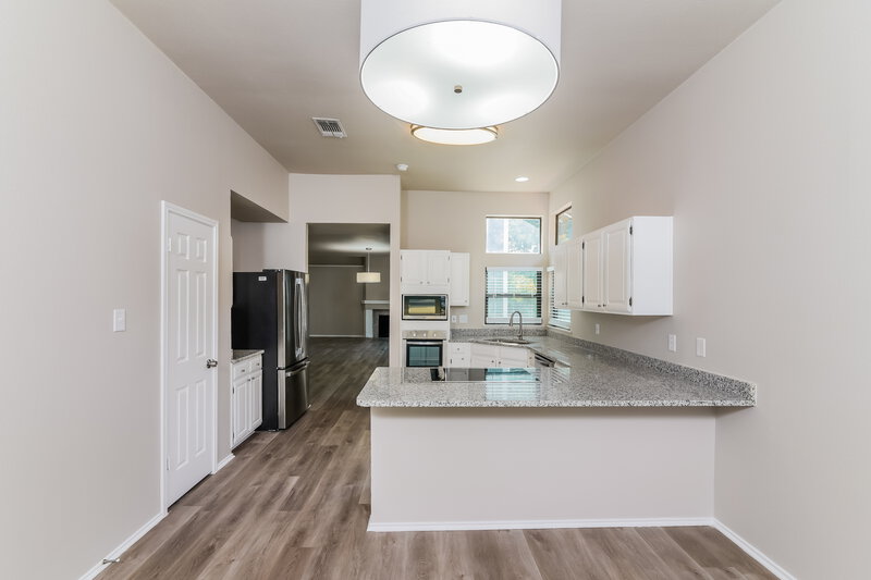 2,355/Mo, 9710 Spring Harvest San Antonio, TX 78254 Kitchen View 2