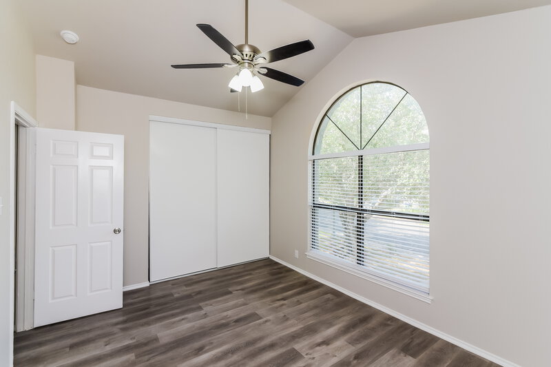 2,355/Mo, 9710 Spring Harvest San Antonio, TX 78254 Bedroom View 3