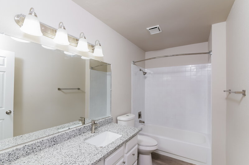 2,355/Mo, 9710 Spring Harvest San Antonio, TX 78254 Bathroom View