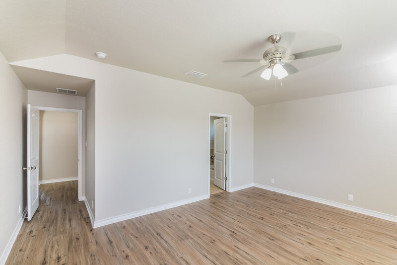 2,385/Mo, 8707 Ritter Ldg San Antonio, TX 78254 Main Bedroom View