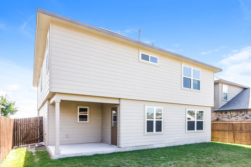2,385/Mo, 8707 Ritter Ldg San Antonio, TX 78254 Rear View