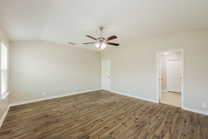 2,740/Mo, 15429 Bobwhite Quail San Antonio, TX 78253 Main Bedroom View 2