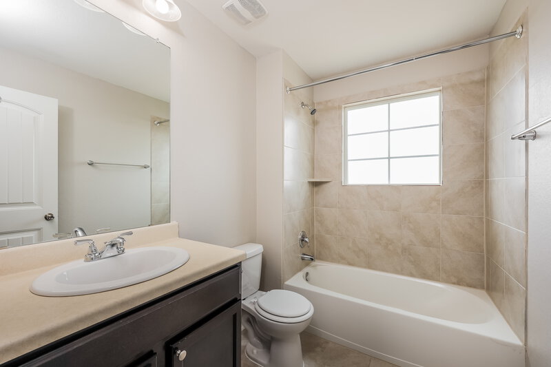 2,740/Mo, 15429 Bobwhite Quail San Antonio, TX 78253 Bathroom View