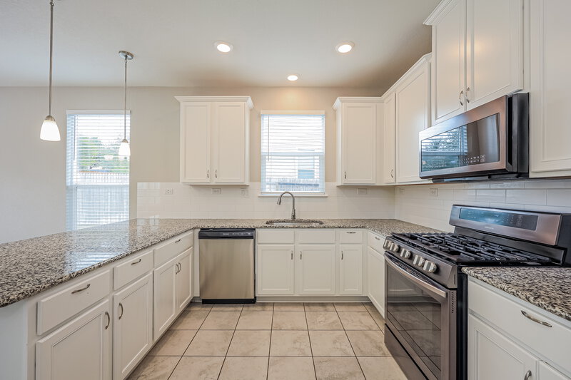 1,865/Mo, 14619 Jocasta Dr San Antonio, TX 78245 Kitchen View 2