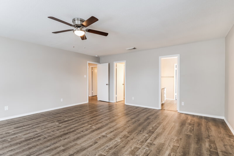 1,925/Mo, 8138 Cherry Glade Converse, TX 78109 Main Bedroom View 2
