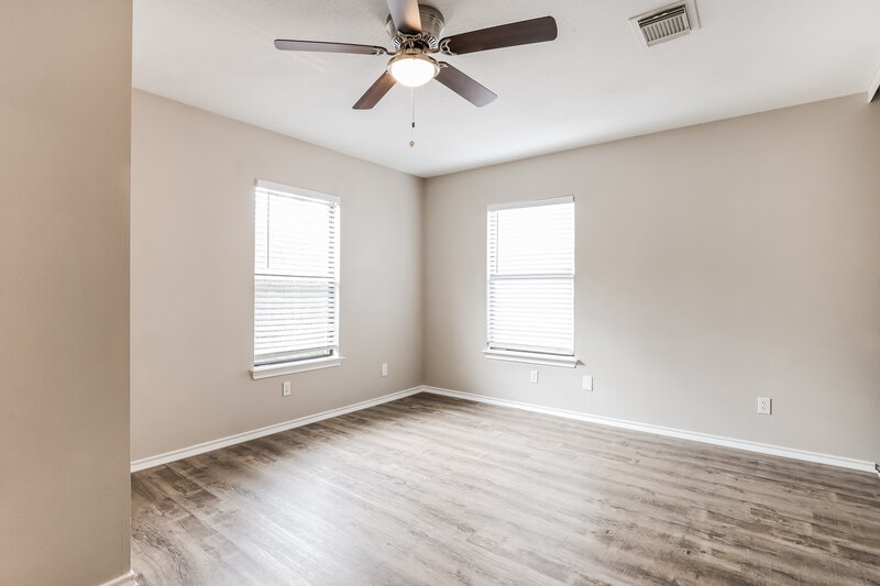1,925/Mo, 8138 Cherry Glade Converse, TX 78109 Bedroom View