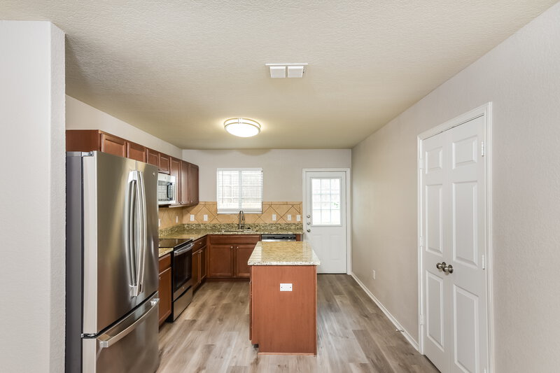 1,745/Mo, 10907 Bosal Trl San Antonio, TX 78245 Kitchen View