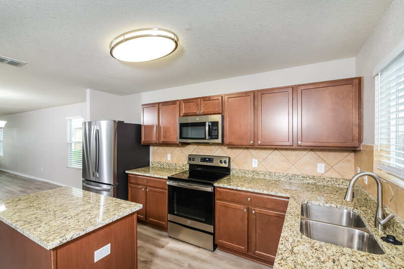 1,745/Mo, 10907 Bosal Trl San Antonio, TX 78245 Kitchen View 2