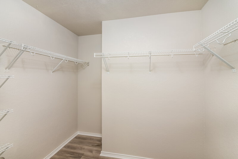 1,745/Mo, 10907 Bosal Trl San Antonio, TX 78245 Walk In Closet View