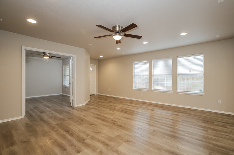 2,265/Mo, 21011 Foothill Pne San Antonio, TX 78259 Living Room View 3