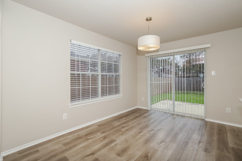 2,265/Mo, 21011 Foothill Pne San Antonio, TX 78259 Dining Room View