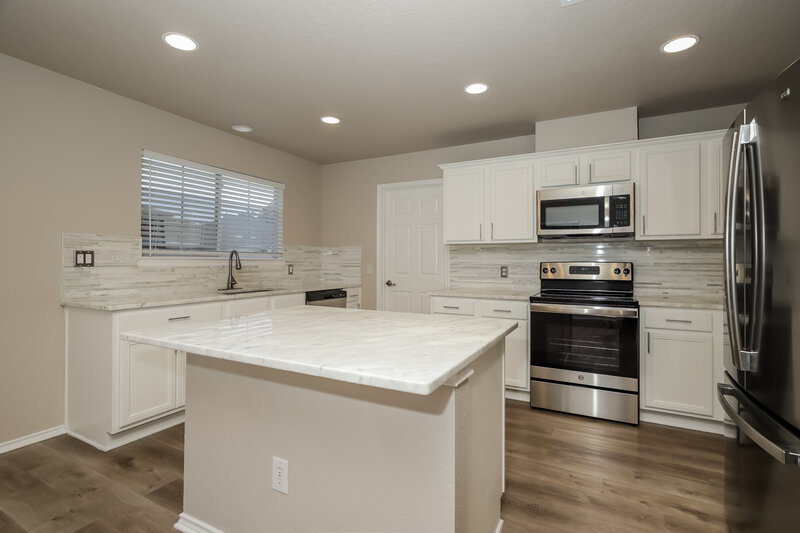 2,265/Mo, 21011 Foothill Pne San Antonio, TX 78259 Kitchen View