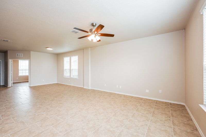 2,290/Mo, 10807 Balmorhea San Antonio, TX 78252 Dining Room View